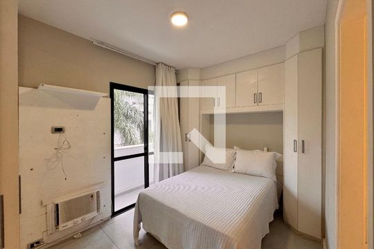 Suíte 1 de apartamento à venda com 3 quartos, 80m² em Barra da Tijuca, Rio de Janeiro