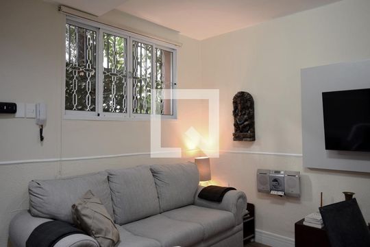 Apartamento para alugar com 1 quarto, 50m² em Pinheiros, São Paulo