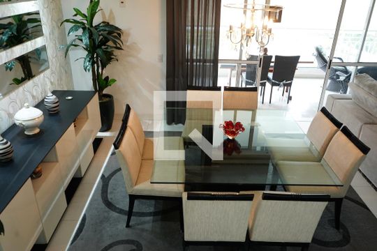 Sala de apartamento à venda com 3 quartos, 152m² em Tatuapé, São Paulo
