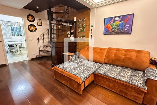 Casa à venda com 3 quartos, 118m² em Campo Belo, São Paulo