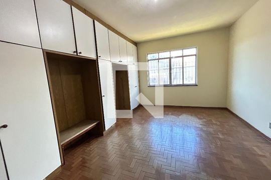 Quarto 2 de casa à venda com 4 quartos, 220m² em Quintino Bocaiúva, Rio de Janeiro