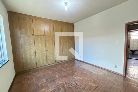 Quarto 1 de casa à venda com 4 quartos, 220m² em Quintino Bocaiúva, Rio de Janeiro
