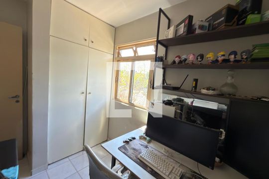 Quarto 01 de apartamento para alugar com 3 quartos, 69m² em Taguatinga, Brasília