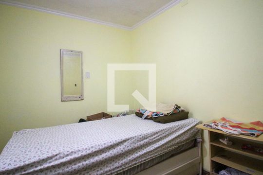 Casa à venda com 3 quartos, 172m² em Parque Santa Madalena, São Paulo