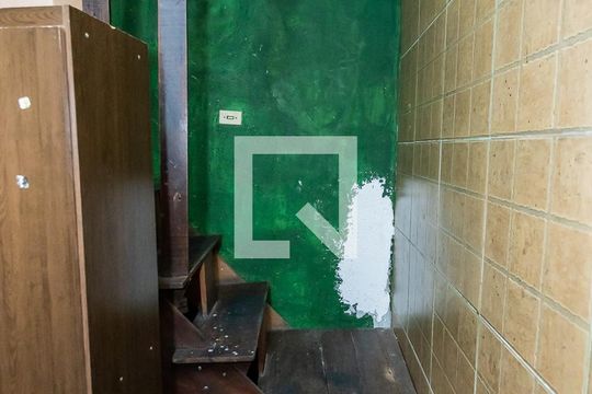 Escada de casa à venda com 3 quartos, 150m² em Vila Itaberaba, São Paulo