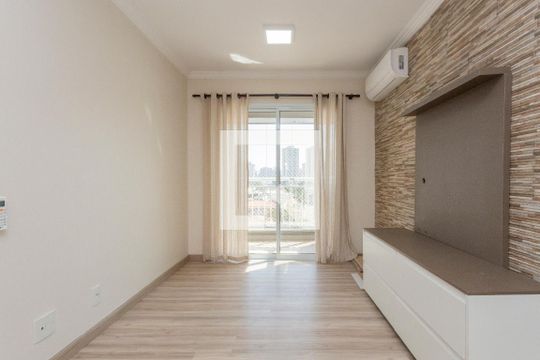 Sala de apartamento à venda com 2 quartos, 61m² em Vila Isa, São Paulo