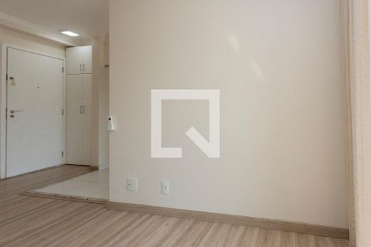Sala de apartamento à venda com 2 quartos, 61m² em Vila Isa, São Paulo
