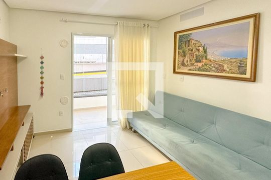 Sala de TV de apartamento para alugar com 1 quarto, 38m² em Ingleses do Rio Vermelho, Florianópolis