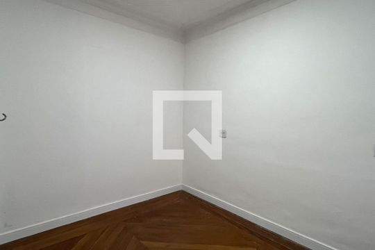 Quarto 1 de casa para alugar com 6 quartos, 300m² em Vila Matias, Santos