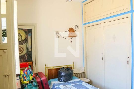 Quarto  de casa à venda com 4 quartos, 214m² em Barroca, Belo Horizonte