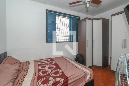 Quarto de apartamento à venda com 2 quartos, 41m² em Rubem Berta, Porto Alegre