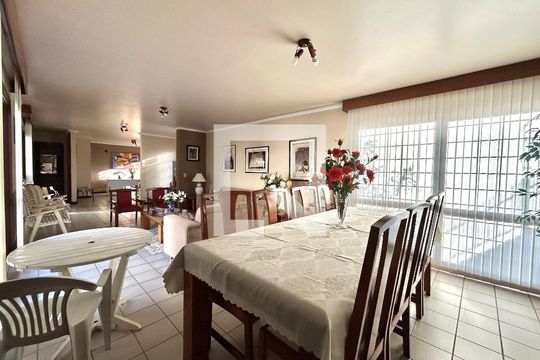 Sala de casa para alugar com 5 quartos, 391m² em Santa Monica, Florianópolis