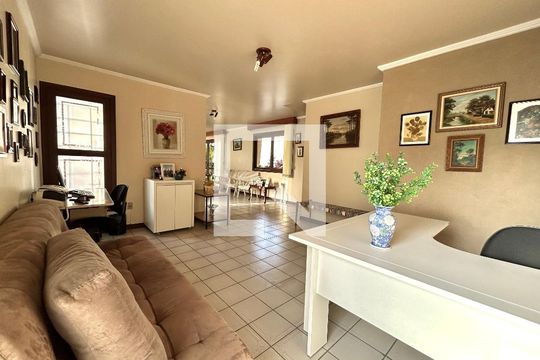 Sala 3 de casa para alugar com 5 quartos, 391m² em Santa Monica, Florianópolis