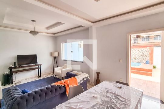 Sala de casa para alugar com 5 quartos, 600m² em Vila da Penha, Rio de Janeiro