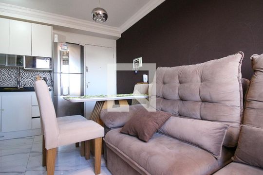 Apartamento à venda com 2 quartos, 40m² em Sítio da Figueira, São Paulo