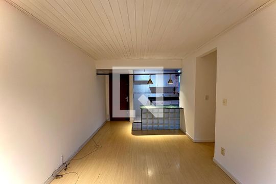 Sala/cozinha de apartamento à venda com 2 quartos, 70m² em Laranjeiras, Rio de Janeiro