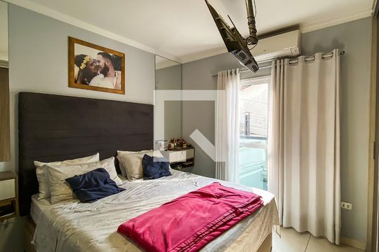 Suite 1 de casa à venda com 2 quartos, 68m² em Vila Lais, São Paulo