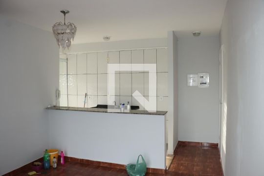 Apartamento para alugar com 3 quartos, 55m² em Jardim Isis, Cotia
