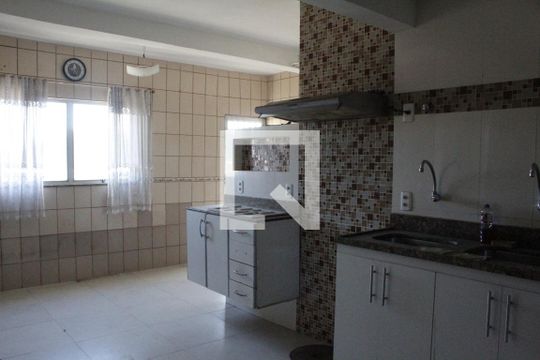 Cozinha de apartamento para alugar com 4 quartos, 350m² em Jacarepaguá, Rio de Janeiro