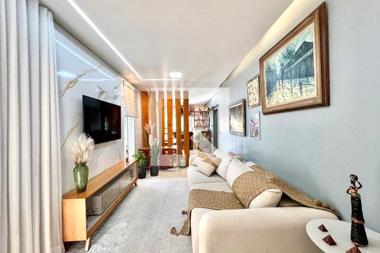 Sala de TV de casa à venda com 3 quartos, 320m² em São Benedito, Belo Horizonte