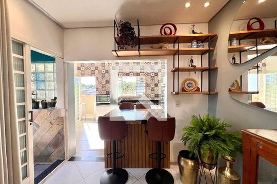 Cozinha de casa à venda com 3 quartos, 320m² em São Benedito, Belo Horizonte