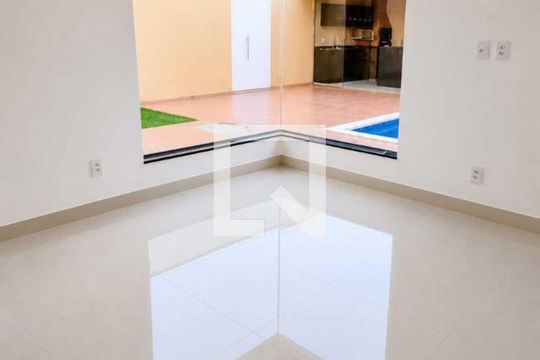 Quarto de casa para alugar com 4 quartos, 400m² em Vila Brasilia, Goiânia
