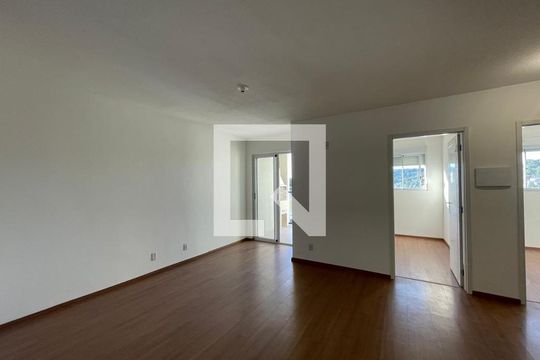 Apartamento à venda com 2 quartos, 56m² em Operário, Novo Hamburgo