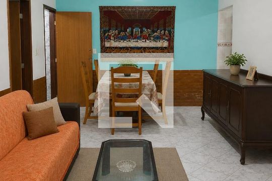 Sala de casa para alugar com 4 quartos, 500m² em Camburi, Maricá
