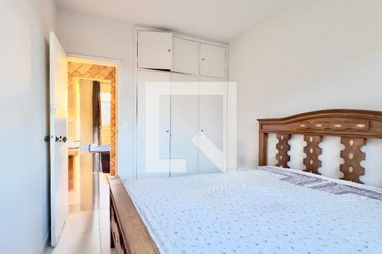 Quarto 1 de apartamento à venda com 3 quartos, 95m² em Santa Efigênia, Belo Horizonte