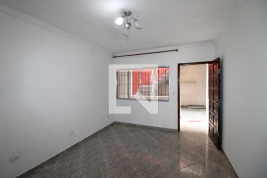 Casa à venda com 2 quartos, 180m² em Núcleo Carvalho de Araujo, São Paulo