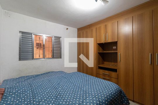 Quarto 1 de casa à venda com 2 quartos, 180m² em Núcleo Carvalho de Araujo, São Paulo