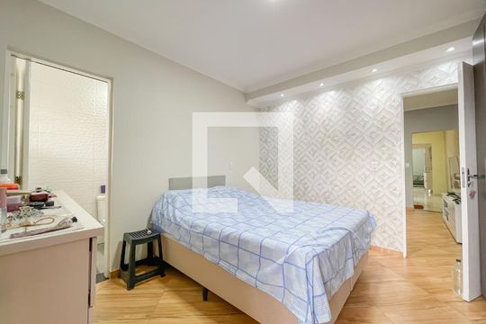 Suíte 1 de casa à venda com 2 quartos, 145m² em Bandeiras, Osasco
