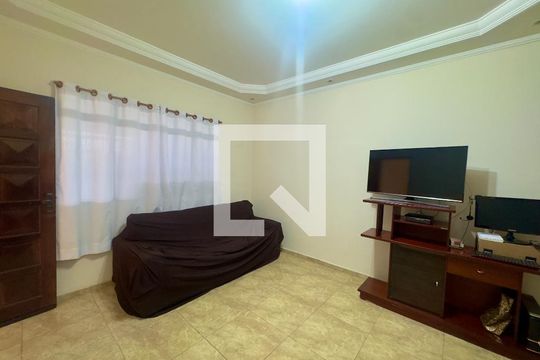 Sala de casa para alugar com 2 quartos, 250m² em Jardim Santa Lidia, Guarulhos