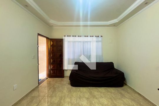 Sala de casa para alugar com 2 quartos, 250m² em Jardim Santa Lidia, Guarulhos