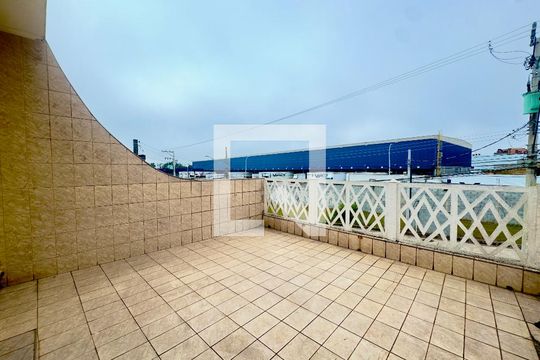 Sacada do quarto 1 de casa para alugar com 2 quartos, 250m² em Jardim Santa Lidia, Guarulhos