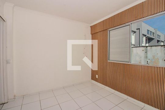 Quarto 1 de apartamento à venda com 2 quartos, 48m² em Sarandi, Porto Alegre