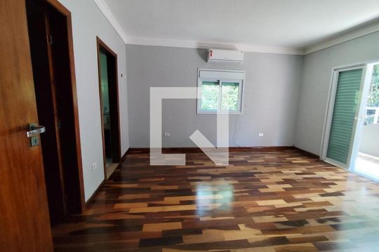 Quarto de casa à venda com 6 quartos, 550m² em Recanto Maravilha III, 