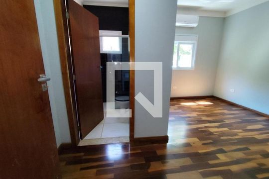 Casa à venda com 6 quartos, 550m² em Recanto Maravilha III, 