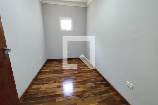 Quarto de casa à venda com 6 quartos, 550m² em Recanto Maravilha III, 