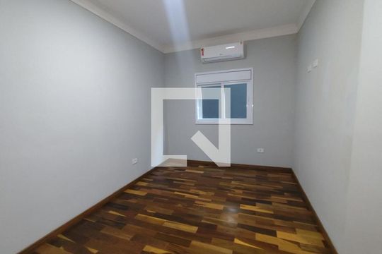 Quarto de casa à venda com 6 quartos, 550m² em Recanto Maravilha III, 