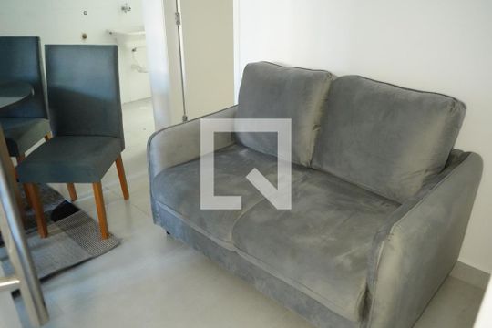 Sala de apartamento para alugar com 2 quartos, 35m² em Vila Carrão, São Paulo