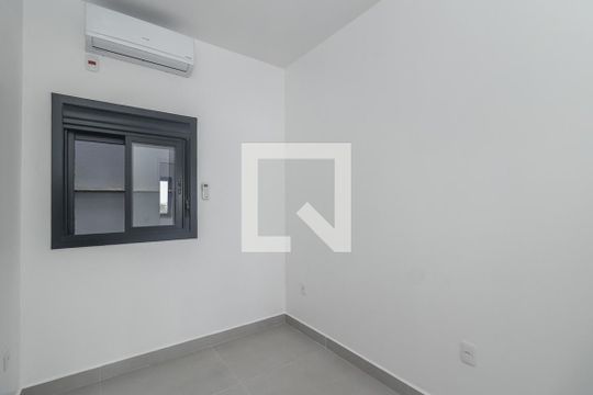 Quarto de apartamento para alugar com 1 quarto, 26m² em Costa E Silva, Porto Alegre