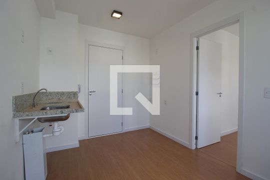 Sala/Cozinha de apartamento à venda com 1 quarto, 24m² em Vila Nova Conceição, São Paulo