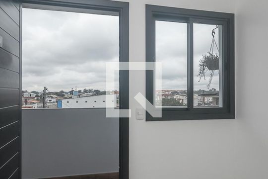 Sala de apartamento para alugar com 1 quarto, 25m² em Costa E Silva, Porto Alegre