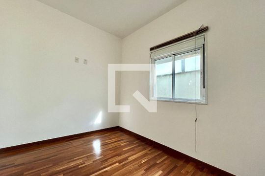 Suite de apartamento à venda com 2 quartos, 75m² em Vila da Saúde, São Paulo