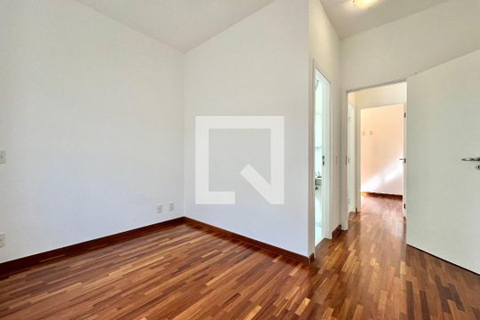 Suite de apartamento à venda com 2 quartos, 75m² em Vila da Saúde, São Paulo