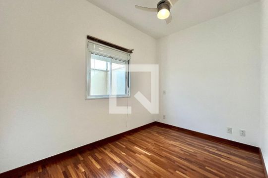 Suite de apartamento à venda com 2 quartos, 75m² em Vila da Saúde, São Paulo