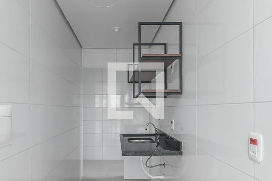 Cozinha de apartamento para alugar com 1 quarto, 28m² em Costa E Silva, Porto Alegre