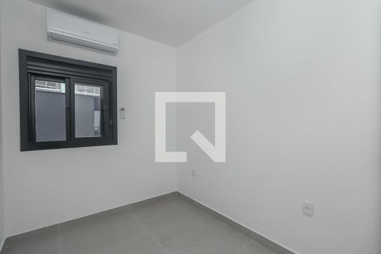 Quarto de apartamento para alugar com 1 quarto, 26m² em Costa E Silva, Porto Alegre