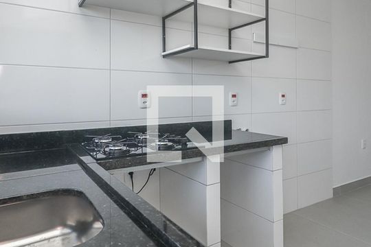 Sala / Cozinha de apartamento para alugar com 0 quarto, 18m² em Costa E Silva, Porto Alegre